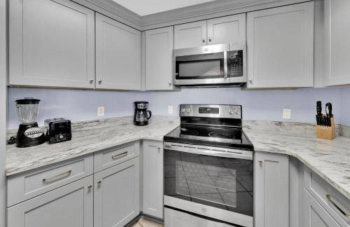 St Maarten 402 a Luxury Beachfront 3 Bedroom Condo Elevator Opens Into Unit - Photo 12