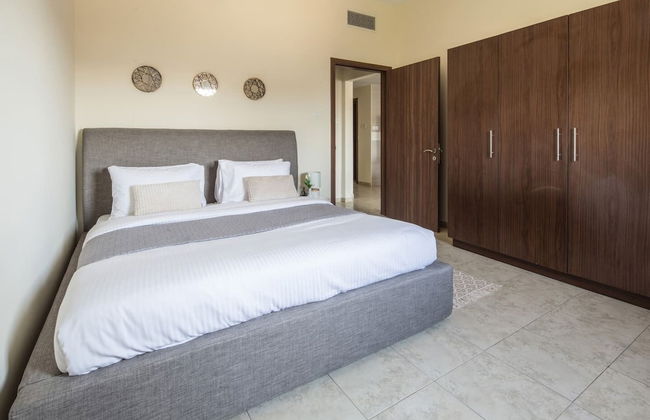 Top Rank 2BR in Trendy Jumeirah Village Triangle! - Photo 6