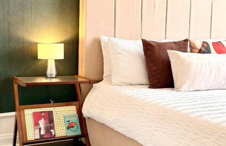 Newly refurbished 2 BR Apartment in South London - Photo 8