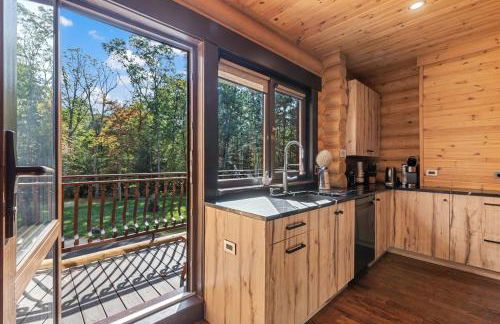 Log House Chalet, Volleyball field, Sauna, Hot Tub - Foto 23