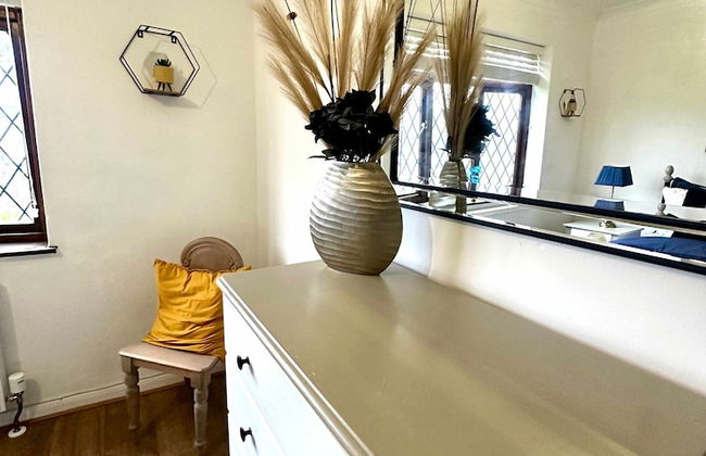 3 Bedroom Homely Retreat Near Slough - Foto 22