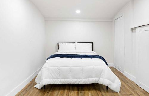 Family Retreat Near Disneyland & Downtown LA 4BR - Foto 17