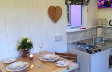 The Hideaway at Duffryn Mawr Self Catering Cottages - Photo 23