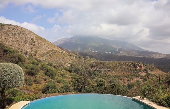 Luxurious 5 Bedroom Villa With Waterfall Closeby - Foto 16