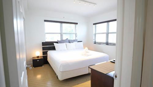 South Beach Walk to Sea Free Parking & Balcony Family & Pet Friendly - Foto 2