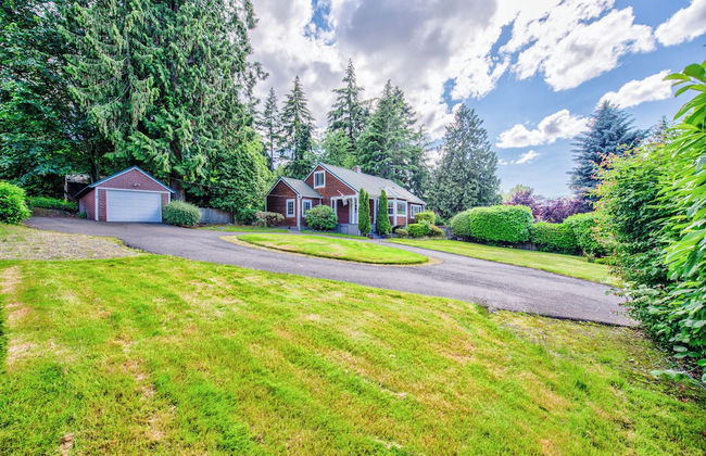 Private park in a cozy home next to I-90 huge yard - Foto 26