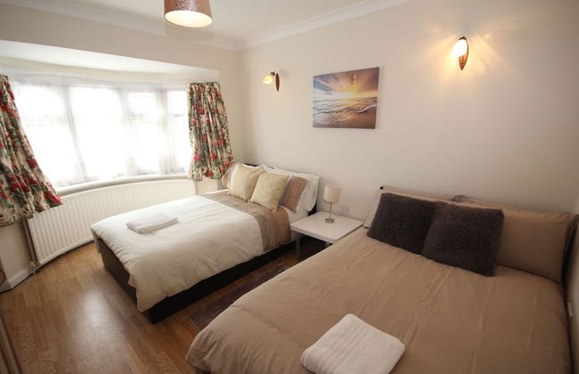 Deane House - Photo 4