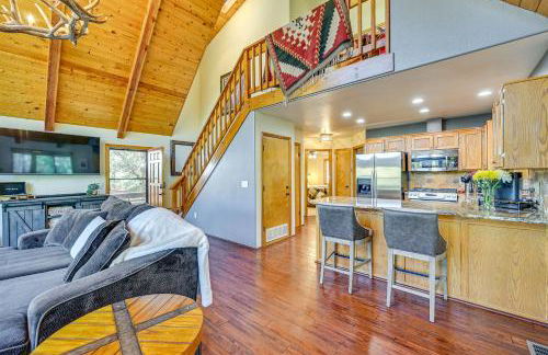 Furnished Deck and Forest Views Pine Retreat! - Foto 6