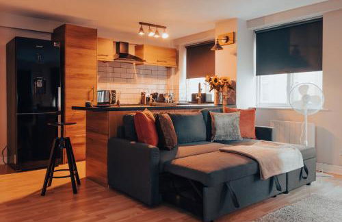 Central Manchester Gem with Stylish 2BR Retreat and Free Carpark - Foto 18