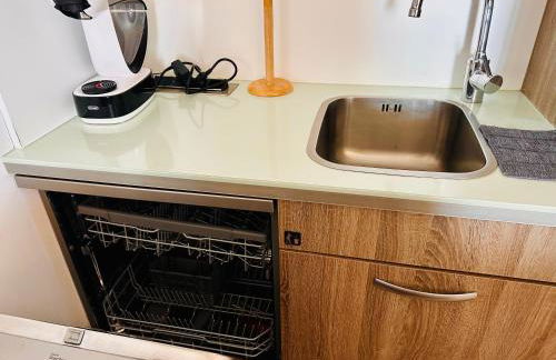 Private apartment with stunning ocean views and sunset. - Photo 20