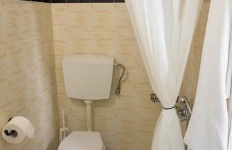 ILIOCHARI sea view apartments Oropos - Kalamos - Foto 20