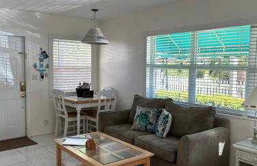 Bahama Beach Club Pompano - Fort Lauderdale - Charming and Cozy Studios & Apartments close to Beach with heated Pool - Photo 89