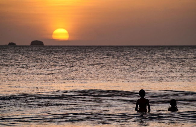 Newly Remodeled Beachfront Condo, Ground-Floor Terrace & Direct Access to Playa Flamingo - Foto 34