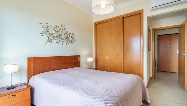 BnB Homes Apartment With Sea View Terrace and Pool - Foto 2, Habitación