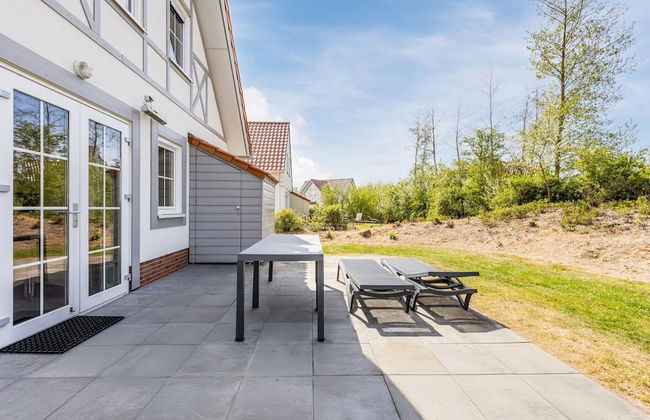 Beachside Villa + Sauna - Photo 13