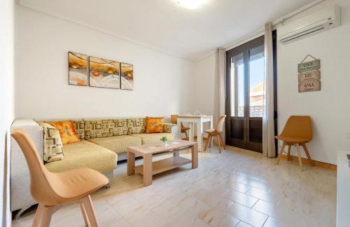 Apartamentos El Compromiso - Foto 1