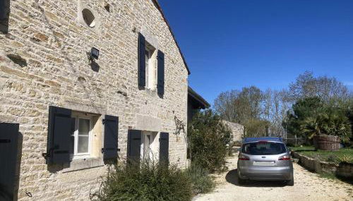 Marais Inn, maison typique avec piscine et jardin arboré, 10 kms Niort - Foto 3