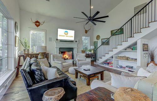 Immaculate Waterfront Family Home for 16 w Private Dock - Foto 16