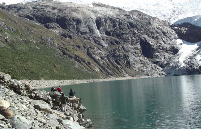 Circuit privé de randonnée autour de la lagune Rajucolta - Photo 1