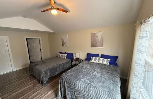 Spacious and tranquil 5br house in charming East Stroudsburg w game room, pets allowed - Foto 37