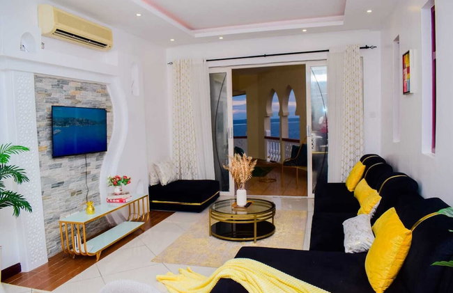 Lily Beachfront Apartments - Photo 1