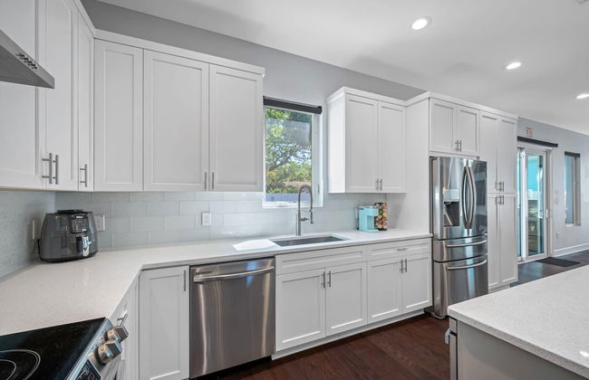 Luxury Tampa Home w/ Pool, Jacuzzi & Amenities - Foto 16