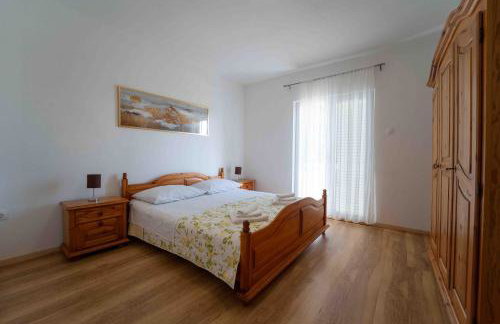 Holiday home “MARKO” with heated pool! - Photo 17