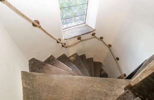 White Haywood Farmhouse - Photo 20