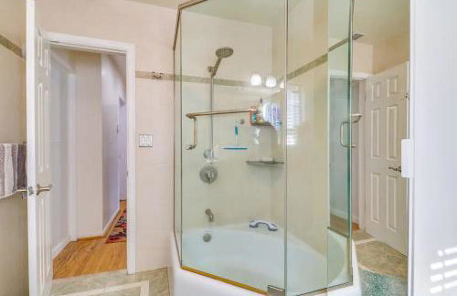 Luxury Oasis Home w/Pool Near CSUN-6 Guests - Foto 72