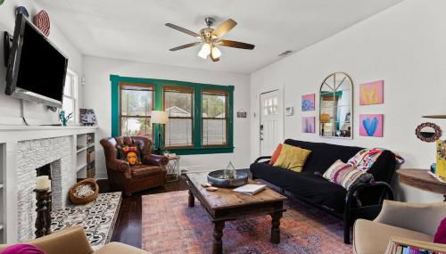 Gorgeous Artistic Fully Fenced Home Near Downtown - Foto 5, Other