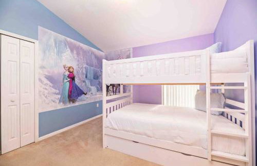 SUPER LUSH- FOAM BEDs w POOL & GAMEs - Foto 20