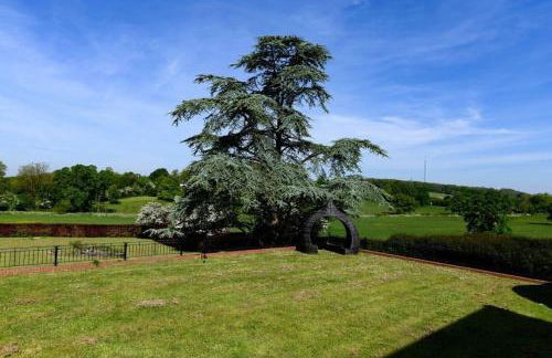 The Coach House at Wenvoe Manor, Cardiff - Photo 22