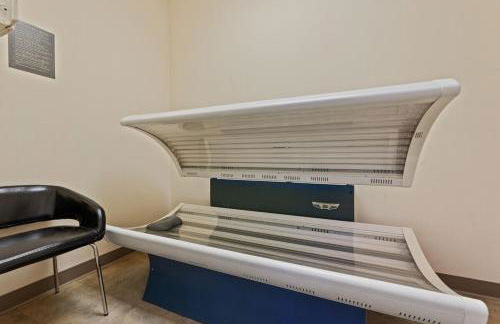 Downtown Gym Sauna Parking Pet Friendly - Photo 16