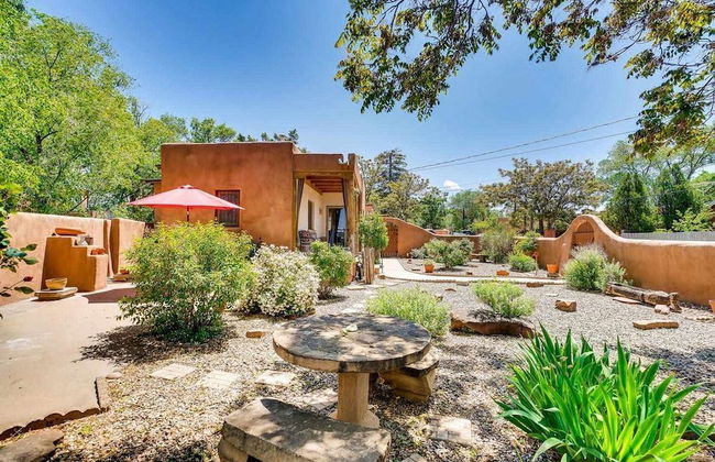 Gomez Gardens - Photo 1