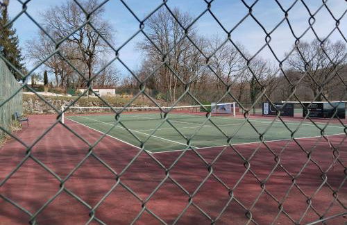 Chalet cosy au vert pour 6 avec piscine et Wi-Fi, proche Souillac - FR-1-828-3 - Foto 29