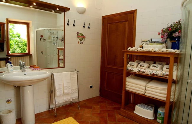 Panoramic Villa in Tuscany Rolling Hill, Well Connected, Everyday new Journey to - Foto 13