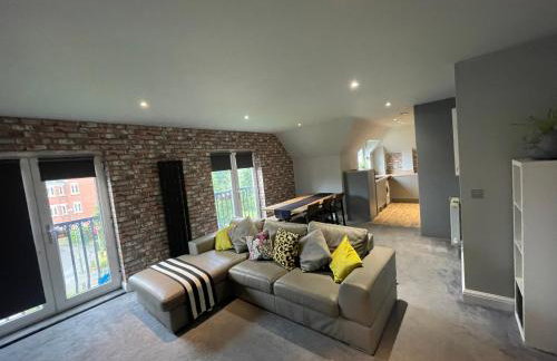 Spacious Apartment NEC BHX - Photo 2