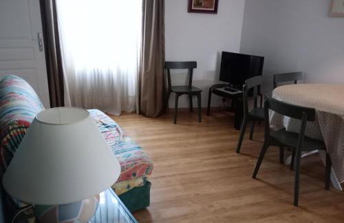 Appartement Avignon centre intra muros Cour extérieure Parking privé gratuit - Foto 20