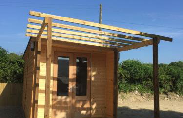 Romantic Getaway Luxury Wooden Cabin With Private Hot Tub and BBQ - Foto 3