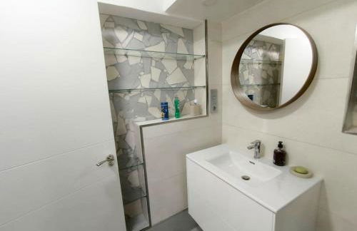 Tufia Cave Beach Home Preciosa casa cueva en frente del oceano - Foto 20