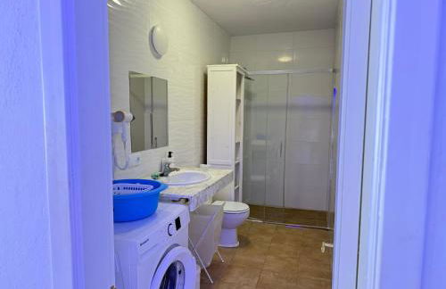 Villa LiLo Private House with Heated Pool - Foto 36