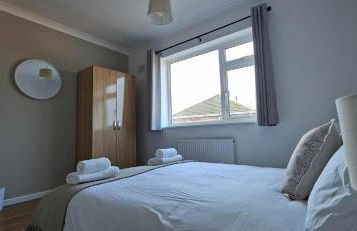 5 double bedrooms in centre of Stanground - Foto 24