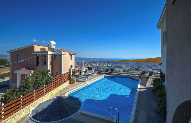 Hill View Restaurant & Apartments - Photo 54