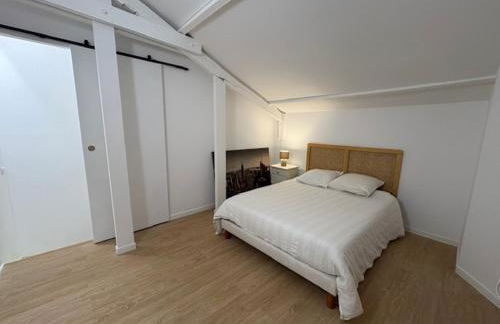 Paris Eiffel Tower et Disney apartments, parkings gratuits et sécurisés, 10 minutes métro to Paris - Foto 47