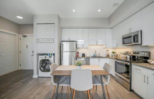 Stylish 1br Unit. Parking. Easy Ride to NYC - Photo 9