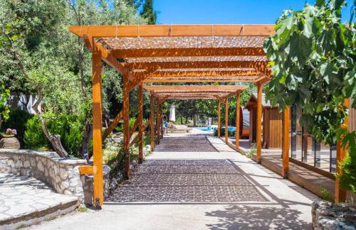 Apanema Mindfulness Villas Resort with Fast WiFi, Pool, Sauna, Massage - Photo 9