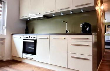 Modernes Apartment mit Balkon I 45qm I Zentrum - Foto 2