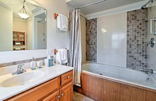 Forest Views! The Woodshop Robbinsville Cabin - Foto 16