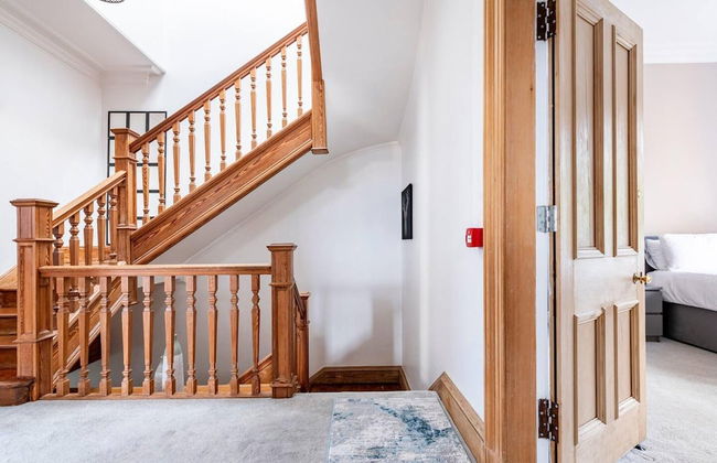 Stunning 5 Bedroom Large Apartment With Parking - Foto 38