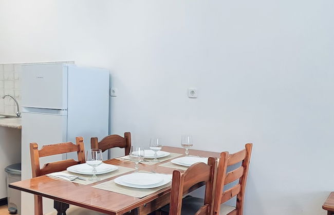 A & A Apartments - Photo 20